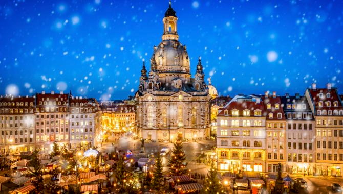 Urlaub Deutschland Reisen - Striezelmarkt Dresden & Christmas Garden Dresden-Pillnitz