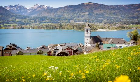 Urlaub Österreich Reisen - Frühling am türkisblauen Wolfgangsee