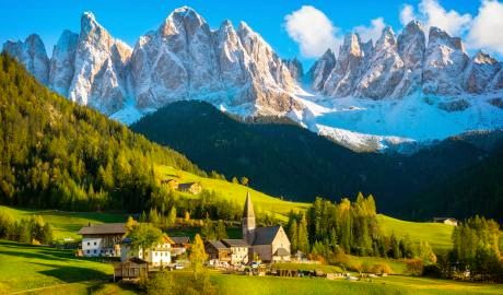 Urlaub Italien Reisen - Pustertaler Almabtrieb im schönen Südtirol