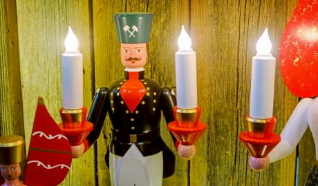 Urlaub Deutschland Reisen - Weihnachtliche Mettenschicht im Huthaus