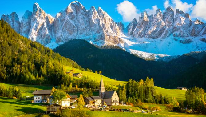 Urlaub Italien Reisen - Pustertaler Almabtrieb im schönen Südtirol