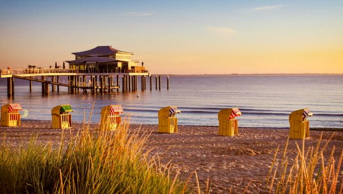 Urlaub Deutschland Reisen - Herbstimpressionen am Timmendorfer Strand – Ostsee