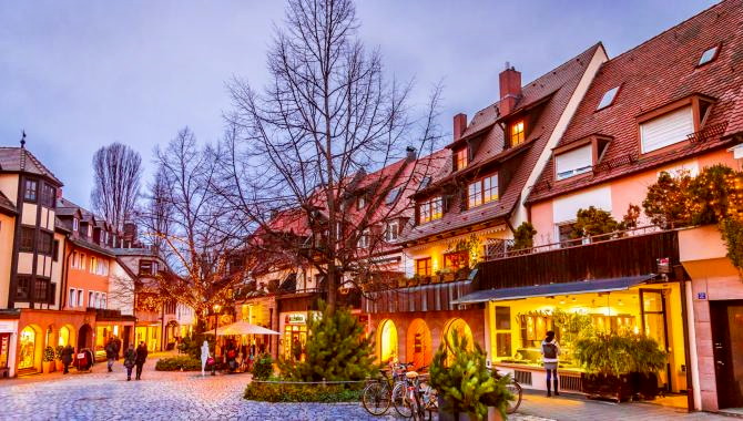 Urlaub Deutschland Reisen - Rothenburger Reiterlesmarkt – Advent auf fränkisch