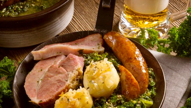 Urlaub Deutschland Reisen - Auf zum Schlachtefest und Töpfereien in der Laußnitzer Heide